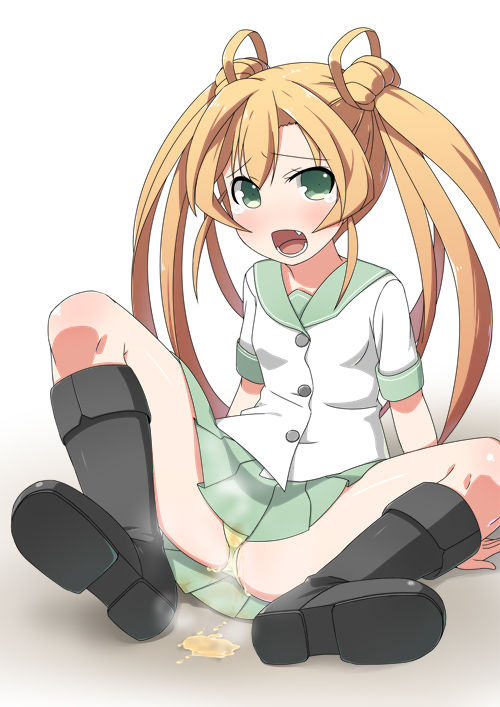 Omorashi Abukuma-chan page 8 full